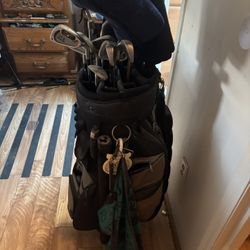 Golf Bag With Clubs