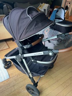 Mocking bird stroller W/bassinet attachment