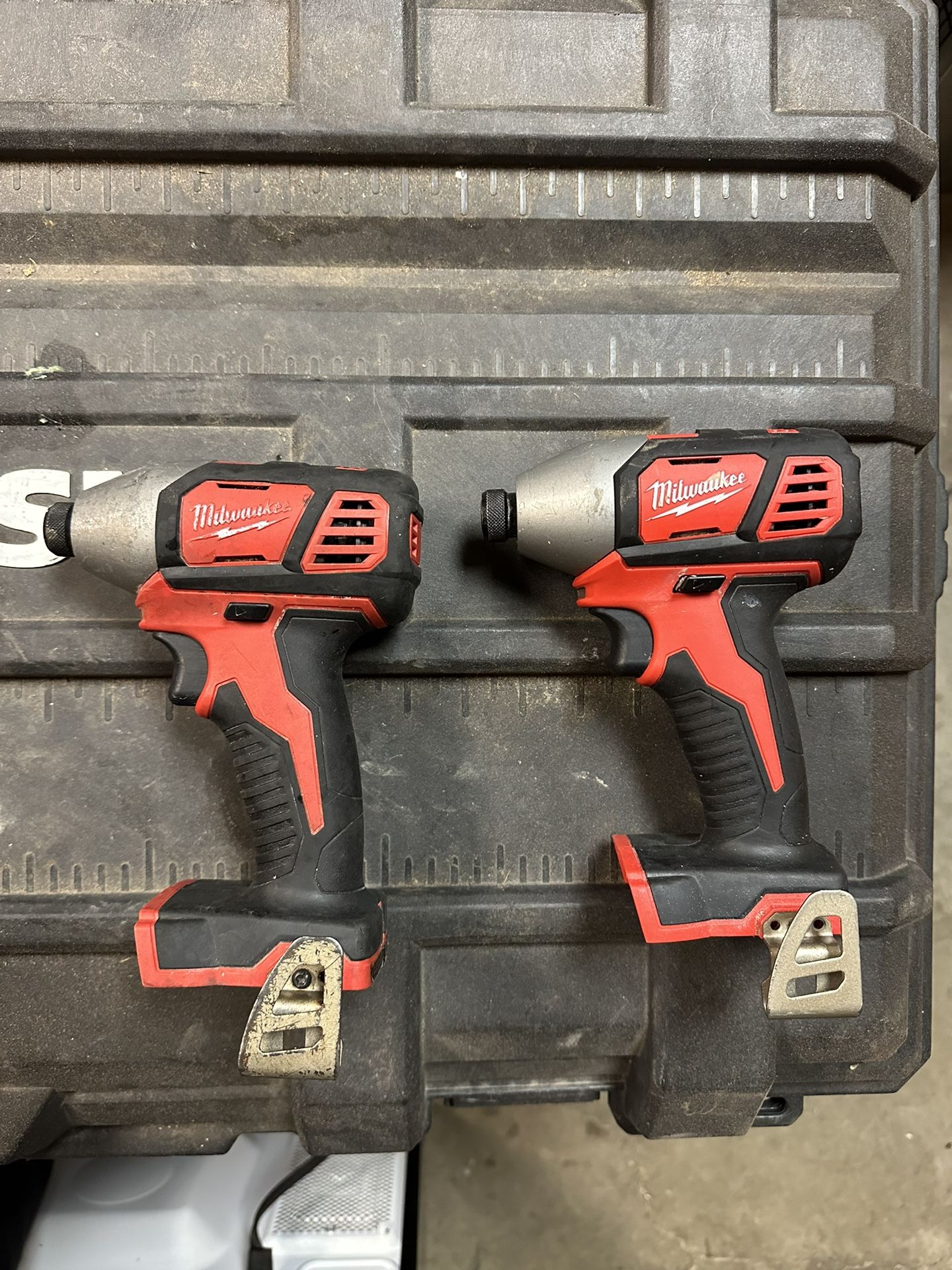 Milwaukee Impact Drill M18 20v