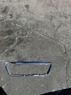 04-06 Ls430 Grille Trim