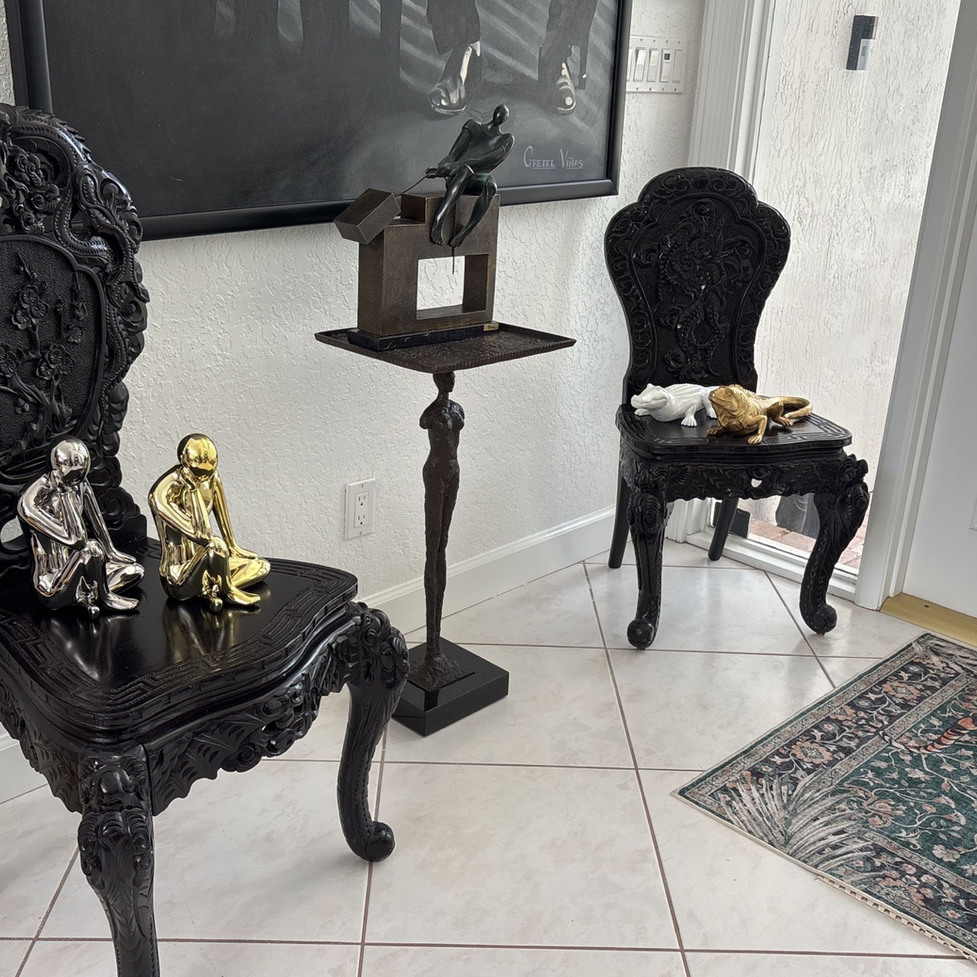 $25 Per Statue. Silver Male Thinker, Gold Iguana Or Nude Man. Or White Crocodile Croc Alligator, $25 Each. Antique Asian Dragon Chairs $250 Each.