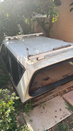 Toyota pickup truck camper
