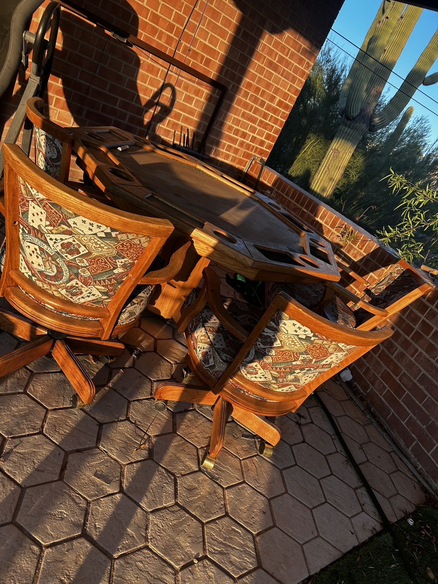 Poker Table