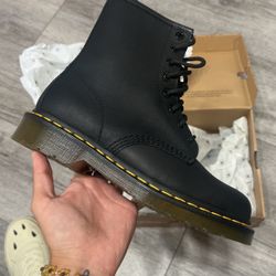 Dr Martens BRAND NEW