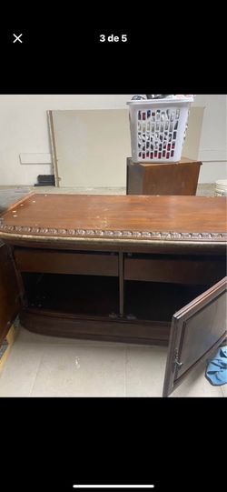 Tv stand