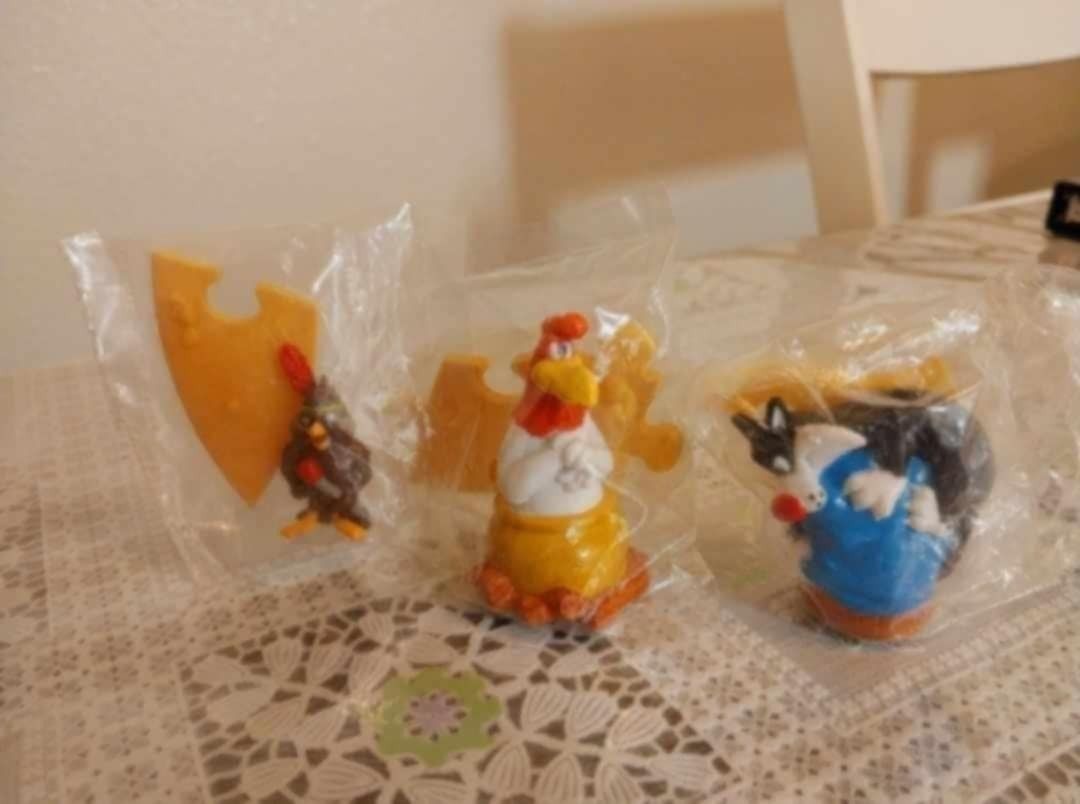 LOONEY TUNES PVC 3 Figures Sealed in Original Package 1995 Vintage Sonric's México
The figures are still SEALED in PACKAGE.
The figures comes with th