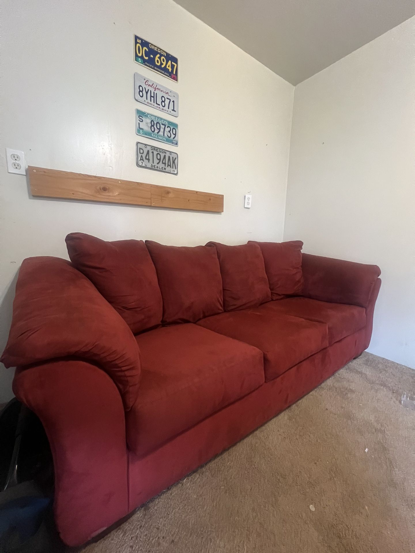 Like New Pullout Couch