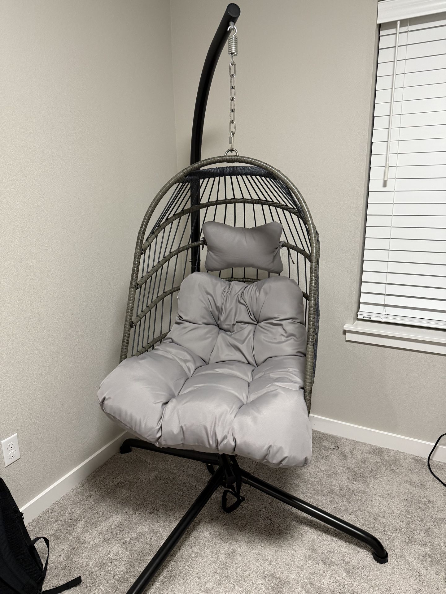 Egg Chair with Stand