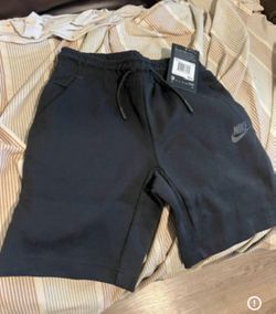 SZ 7 KIDS NIKE TECH SHORTS NEW