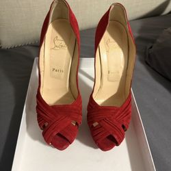 Suede Rose Lady Authentic Louboutin Platform Heels 