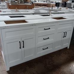 72in Bathroom Vanity With Quartz Top And Sink Included
