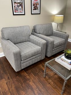 La-Z-boy Chairs (pair)