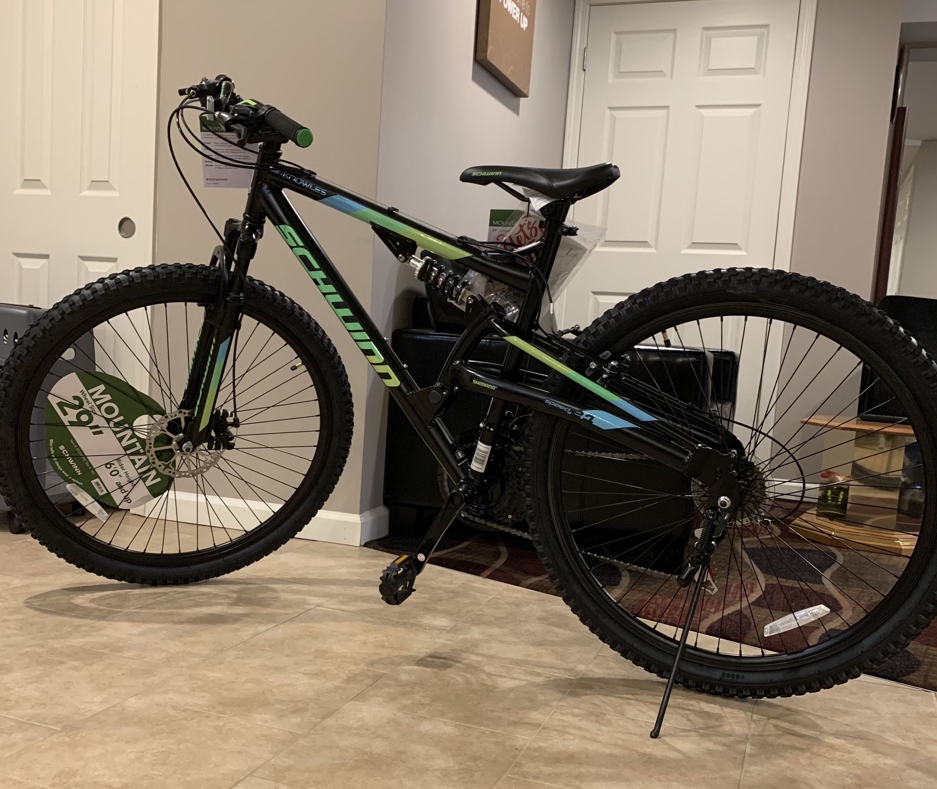 Schwinn mountain bike 29 inches