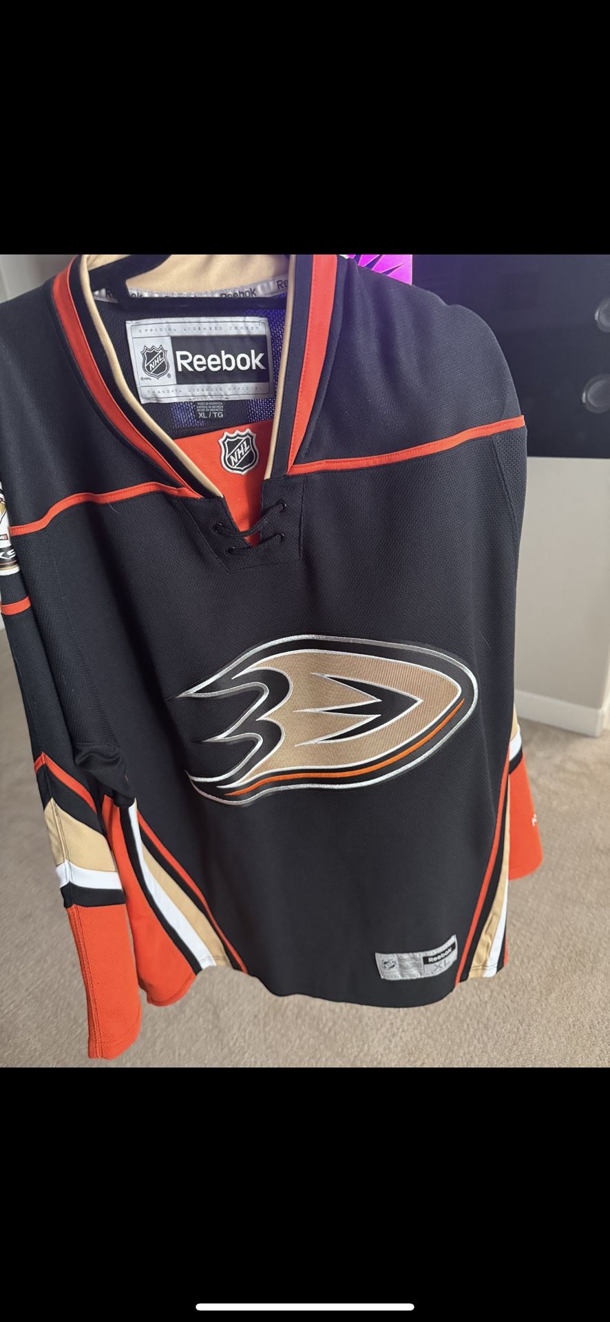 Ducks Black Shirt XL