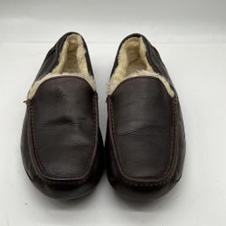 Uggs Ascot Brown leather Slippers Size 9