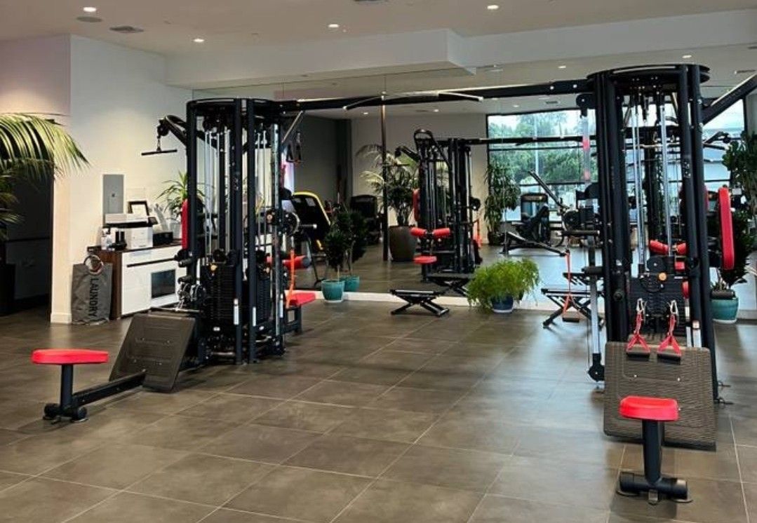 Matrix 8 stack commercial equipment jungle gym workout fitness weight machine