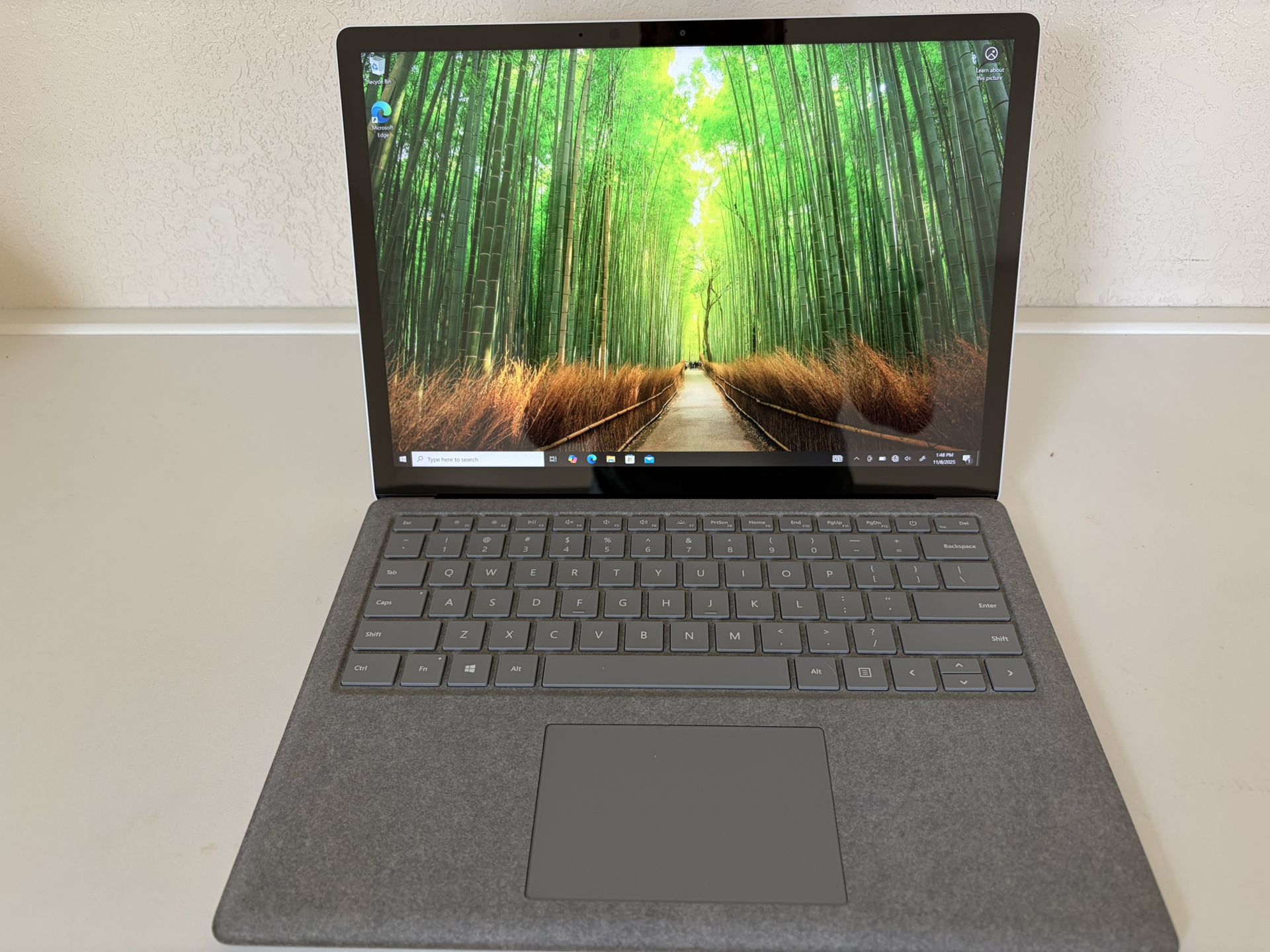 Surface Laptop (gen1)
