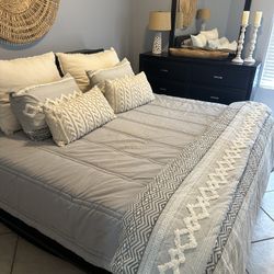 King Bedroom Set!  7 Pieces! Must Sell Moving Into An RV