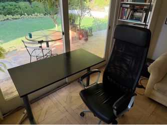 Adjustable hight desk and office chair