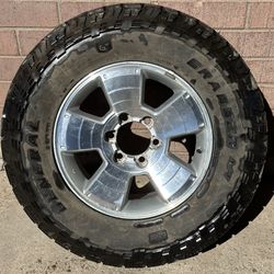 ‘08 Toyota 4Runner wheel w/AT tire