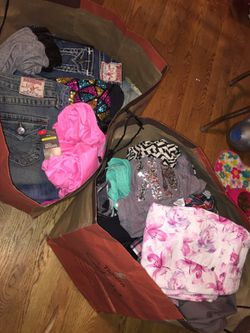 FREE BUNDLE AND BUNDLES OF WOMENS CLOTHING for Sale in San Francisco, CA -  OfferUp