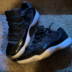 Jordan 11s Low Space Jam Size 8