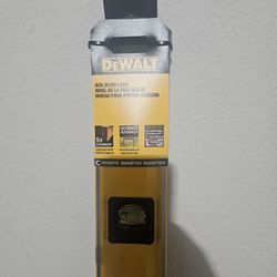 Box. Beam Dewalt 