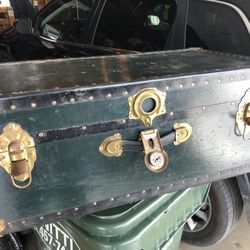 Vintage Steamer Trunk