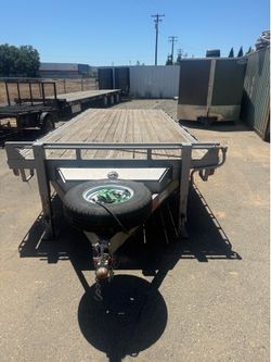 Flat trailer
