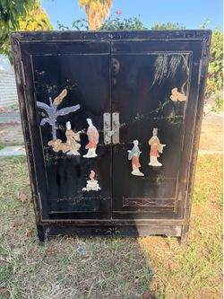 Vintage Chinese Black Lacquer Hand Painted Hand Carved Jade,Jadeite  Cabinet