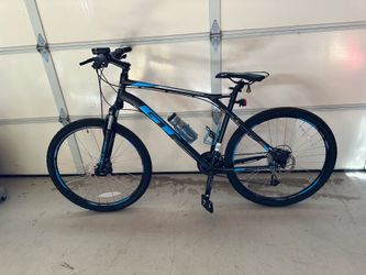 $ 195 GT AGGRESSOR PRO MOUNTAIN BIKE