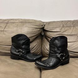 Women’s Franco Sarto Leather Ankle Boots Black Round Toe  Harness Size 8