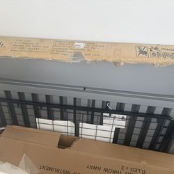 Child Craft SOHO Flat Top 4-in-1 Convertible Crib, Baby Crib Converts to Day Bed, Toddler Bed and Full Size Bed, 3 Adjustable Mattress Positions, Non-