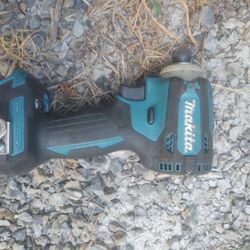 18v Makita Impact Drill