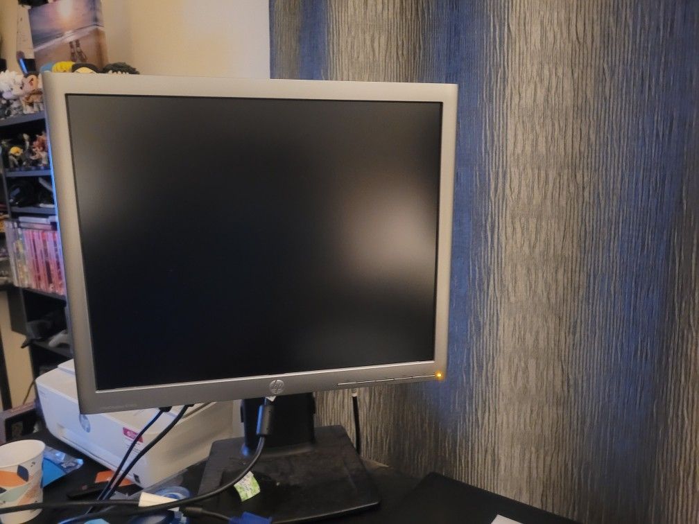 Monitors & Keyboard For Sale