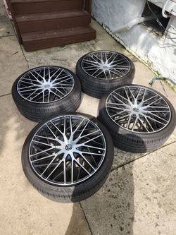 Massiv 20 inch  rims 245/35zr20 with  Lexani new tires