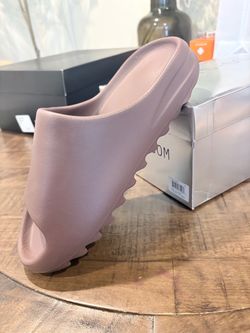 Yeezy Size 11M YZY YS-01 Fudge