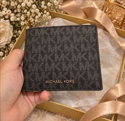 Michael Kors Bifold Wallet