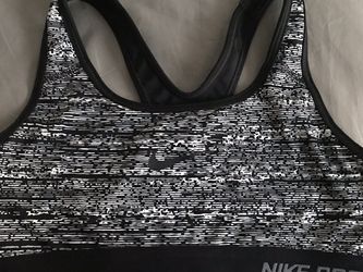 NIKE Sport Bra, Hardly Worn, Size S