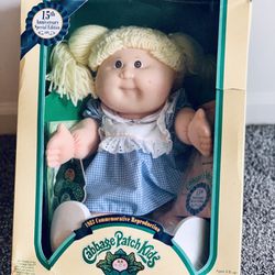 Like New 1983 Cabbage Patch Kids Doll in Original Box | 15th Anniversary Spec Ed | Original Paperwork SEALED | Pickup only