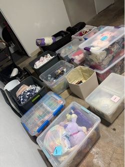EVERYTHING MUST GO - MOVING SALE  - BABY GIRL CLOTHES SIZE 0-6mo, TOYS