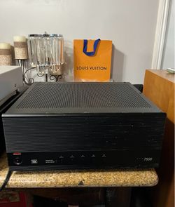 Adcom GFA-7500 5 channel amplifier