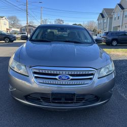 2011 Ford Taurus