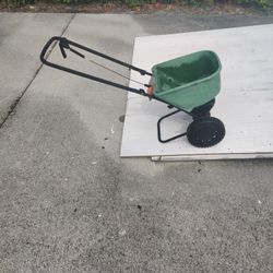 Broadcast Spreader 