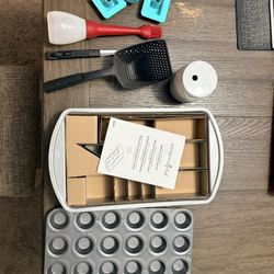 Assorted Pampered Chef Items