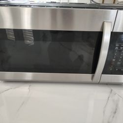 30" Samsung Stainless Microwave 