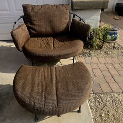 $200 CUTE LOVE SEAT AND FOOTSTOOL 
