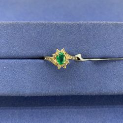 14k Gold Natrual Emerald & Diamonds 