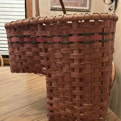 Step basket with fixed handle