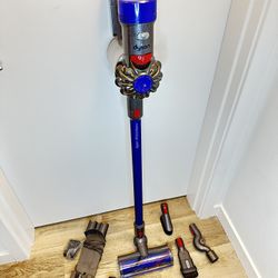 Dyson V8 Animal Plus Cordless Vacuum